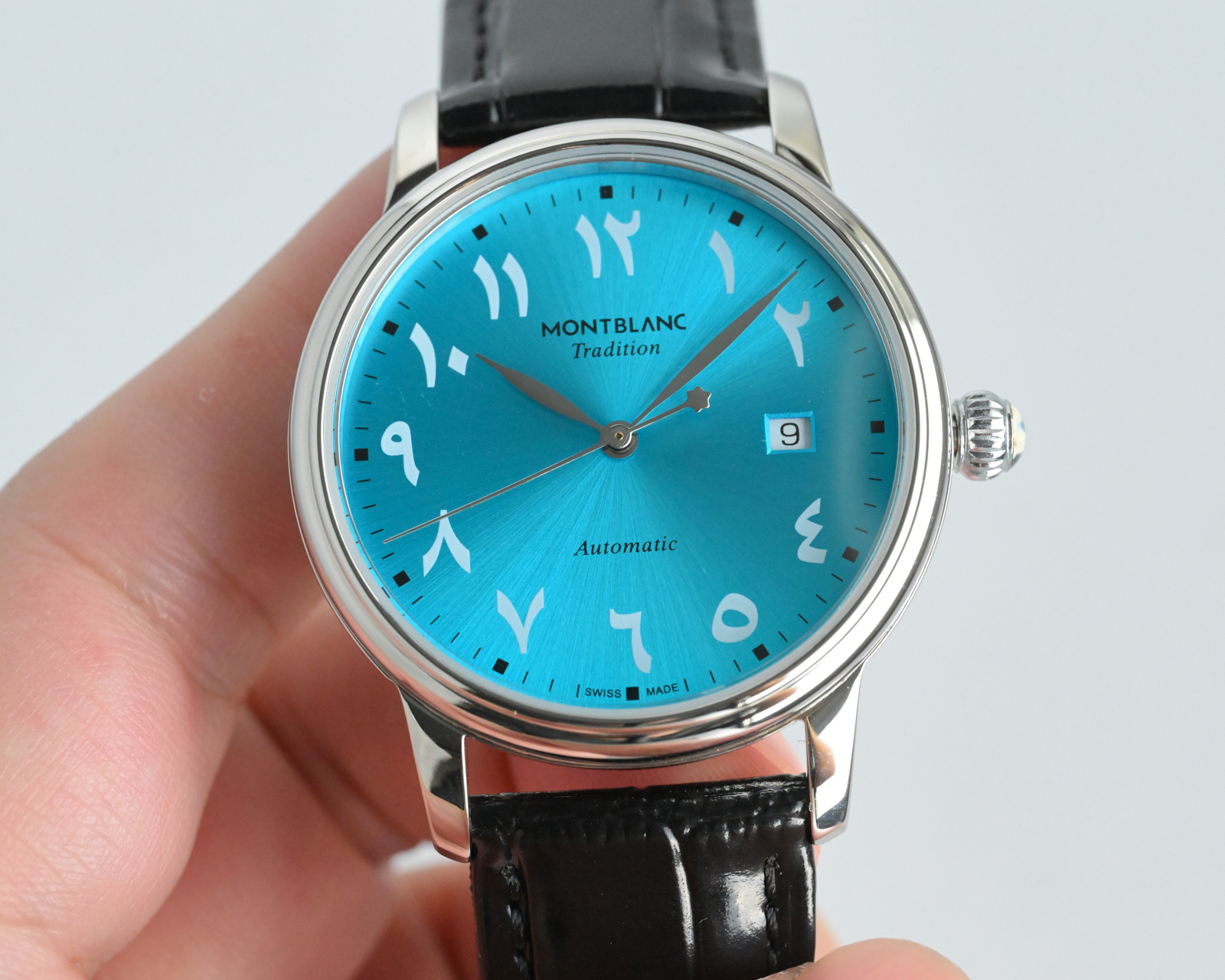 Montblanc Tradition Automatic Arabic Numerals stainless steel case, black dial, black leather strap 40mm Men's Automatic