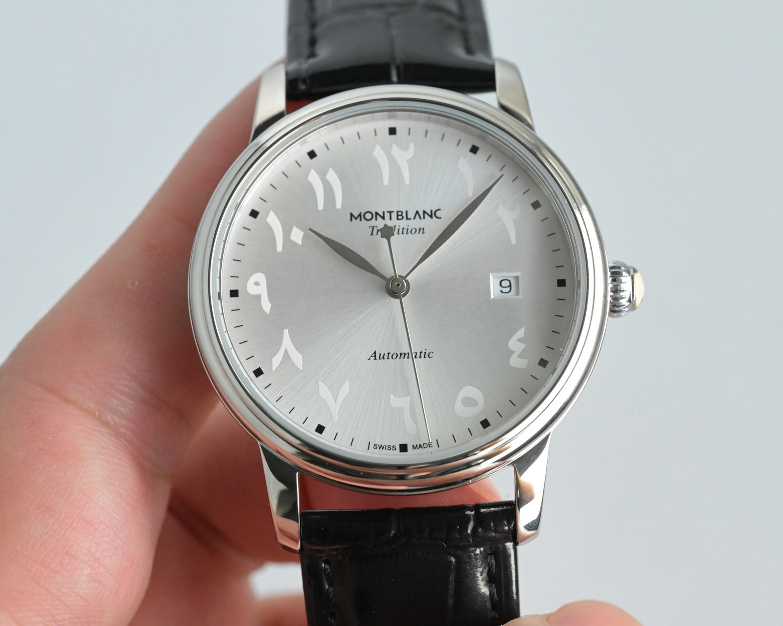 Montblanc Tradition Automatic Arabic Numerals stainless steel case, black dial, black leather strap 40mm Men's Automatic