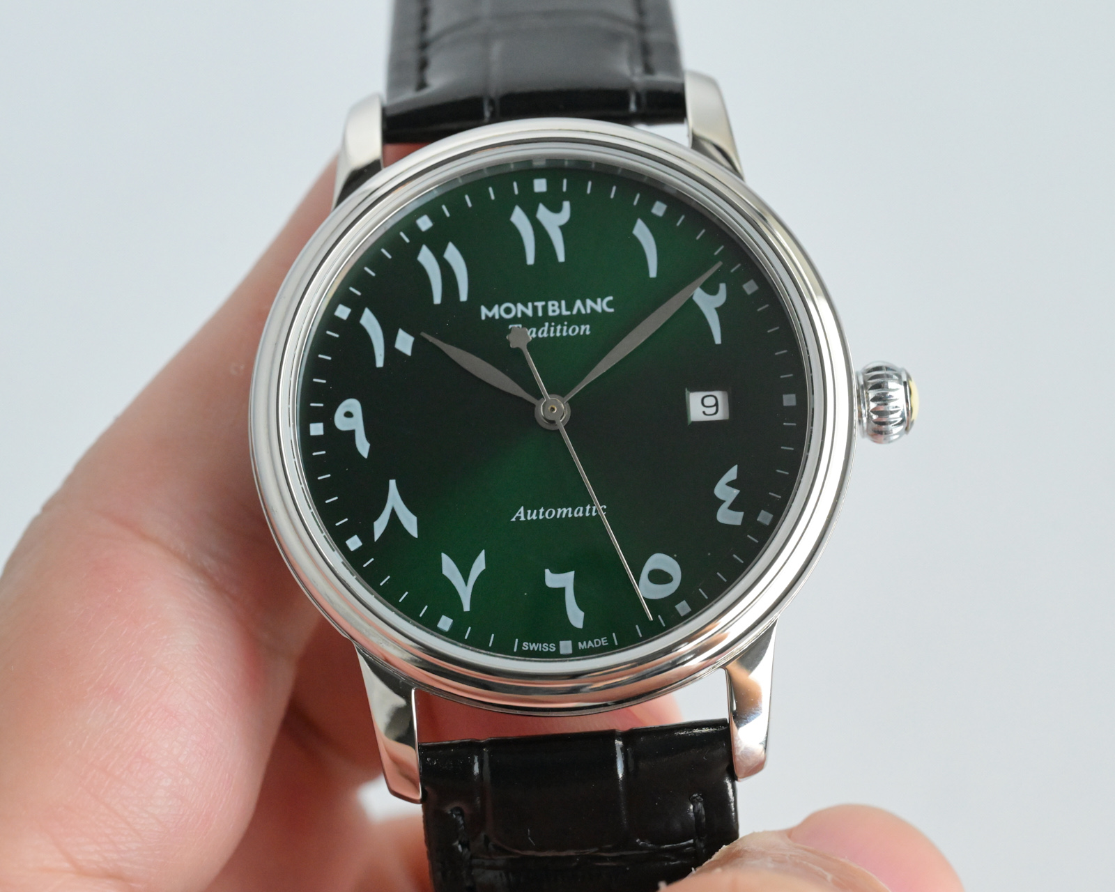 Montblanc Tradition Automatic Arabic Numerals stainless steel case, black dial, black leather strap 40mm Men's Automatic
