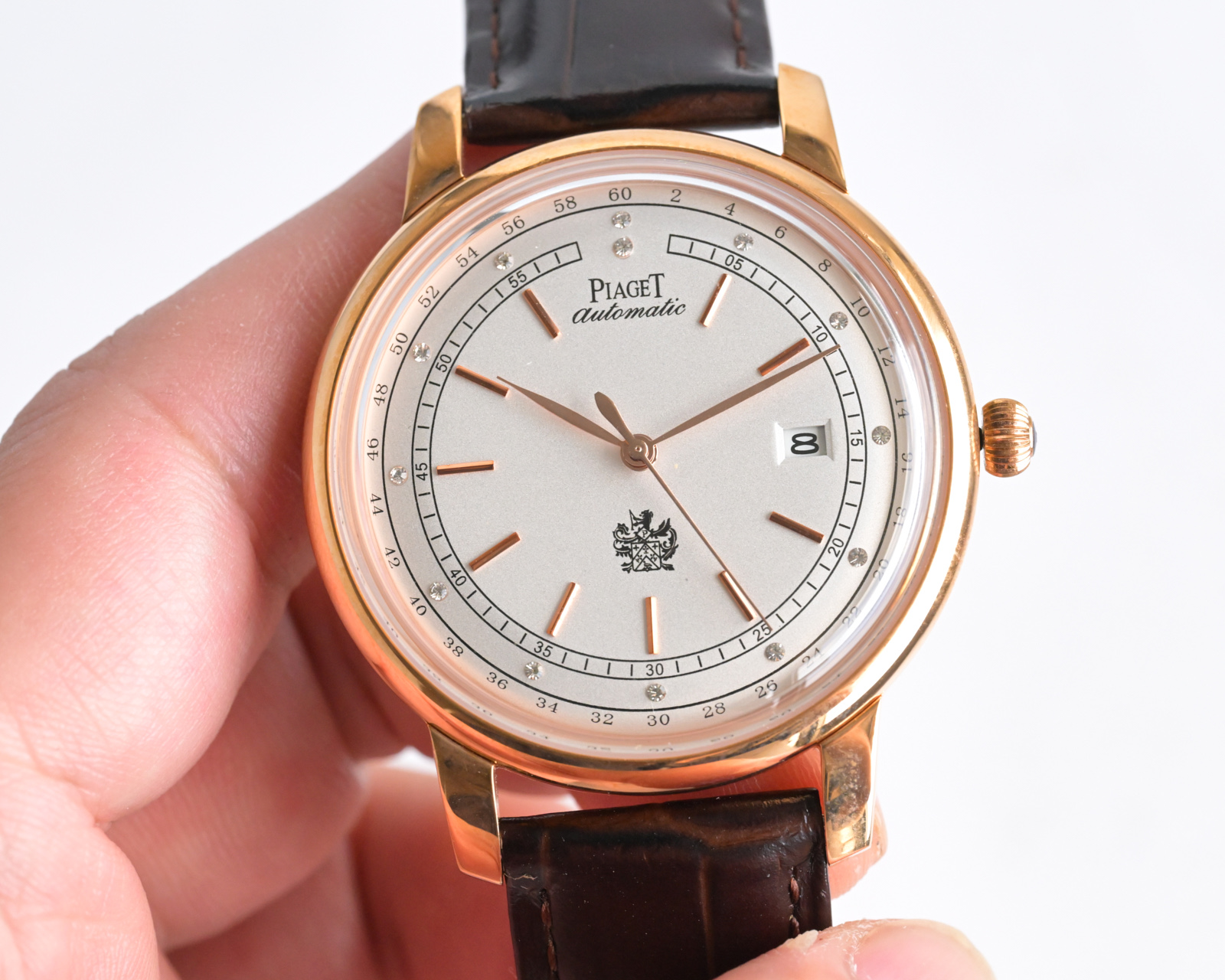 Piaget Altiplano Date silver-tone case bezel and dial, black leather strap 40mm Men's Automatic
