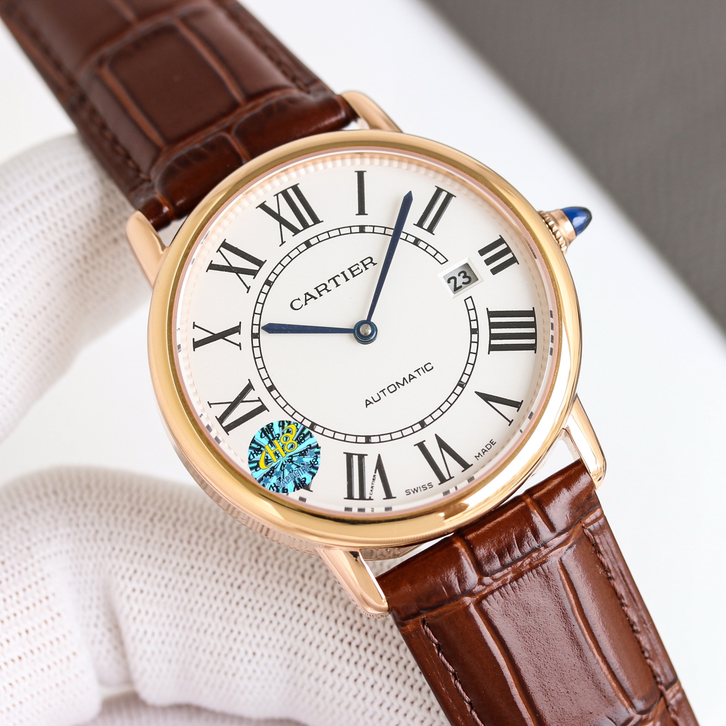 Cartier Ronde de Cartier rose gold engraved case and bezel, silver-white dial, brown leather strap 40mm Men's Automatic