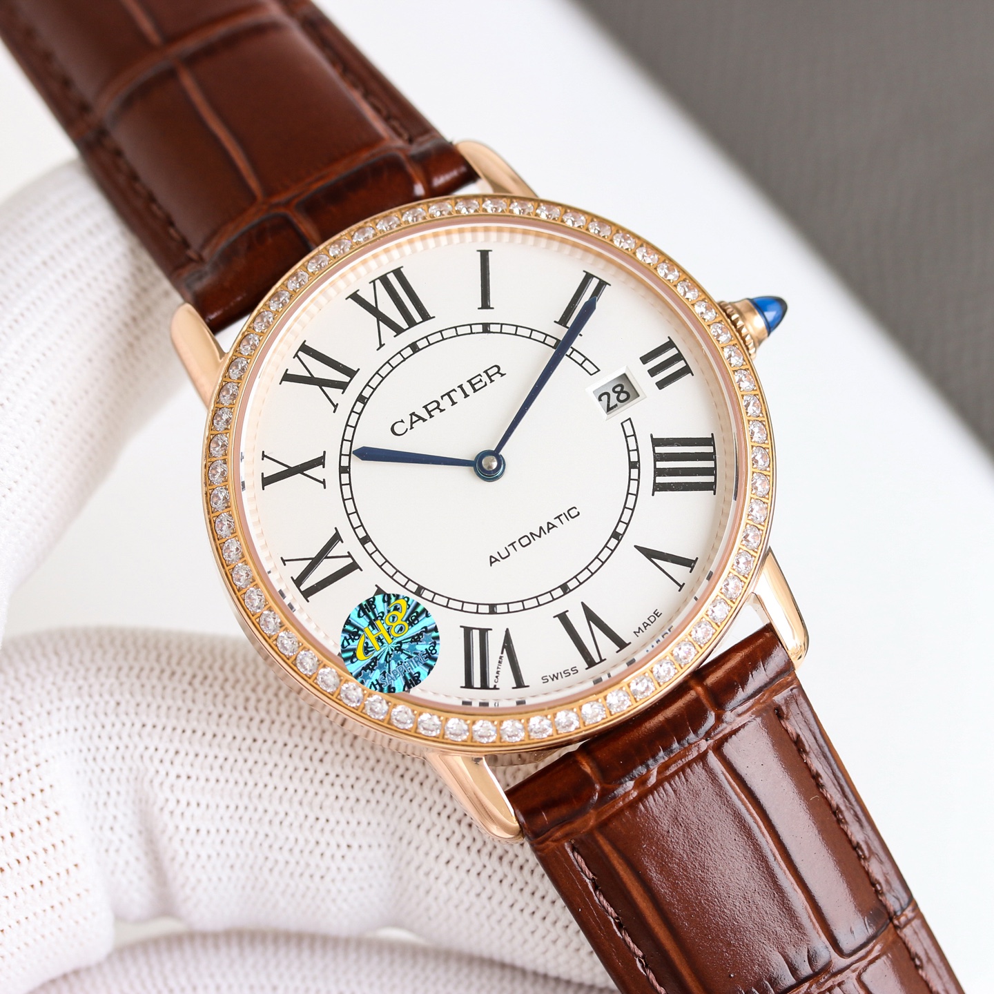 Cartier Ronde de Cartier rose gold engraved case and bezel, silver-white dial, brown leather strap 40mm Men's Automatic