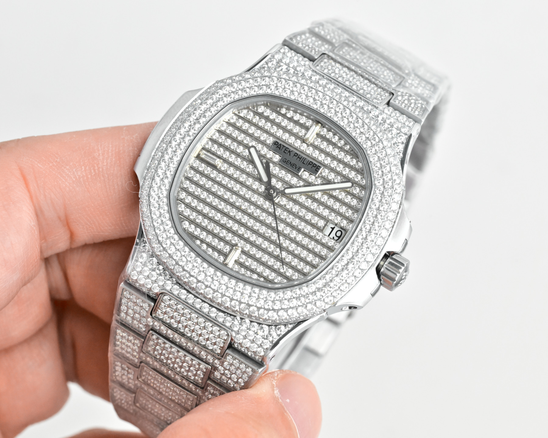 Patek Philippe Nautilus diamond-set silver case / bezel / dial / bracelet 40mm Men's Automatic