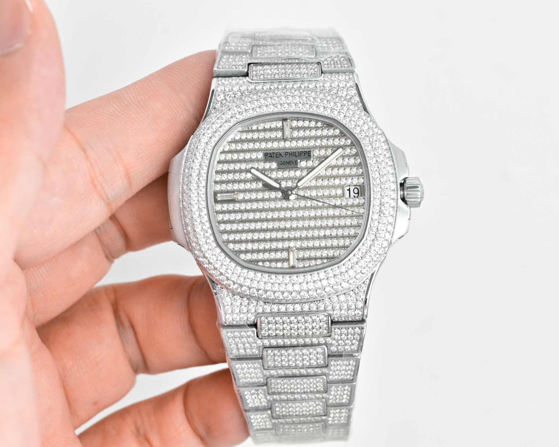 Patek Philippe Nautilus diamond-set silver case / bezel / dial / bracelet 40mm Men's Automatic