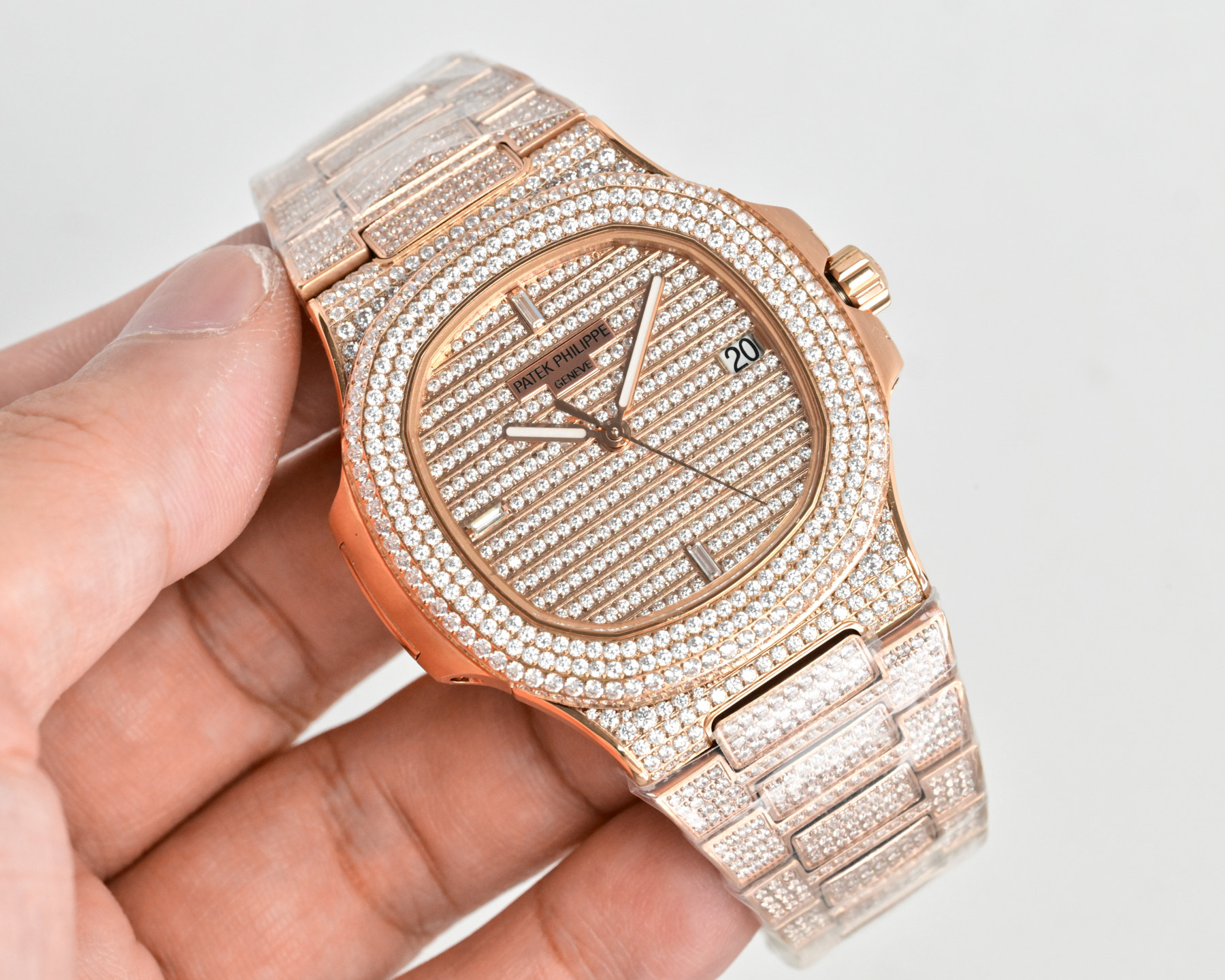 Patek Philippe Nautilus rose gold case and bezel, diamond-set dial, diamond-set bracelet 40mm Men's Automatic