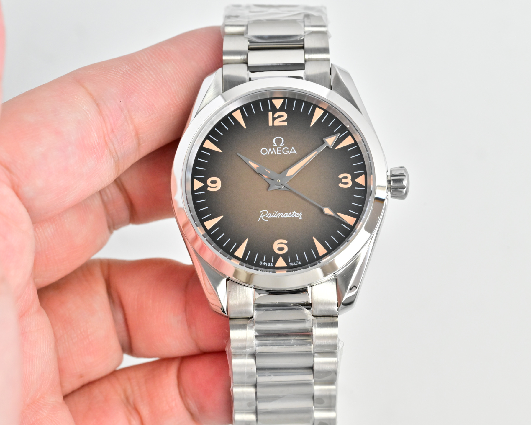 Omega Railmaster silver case, silver bezel, gray dial, silver bracelet 38mm Men's Automatic