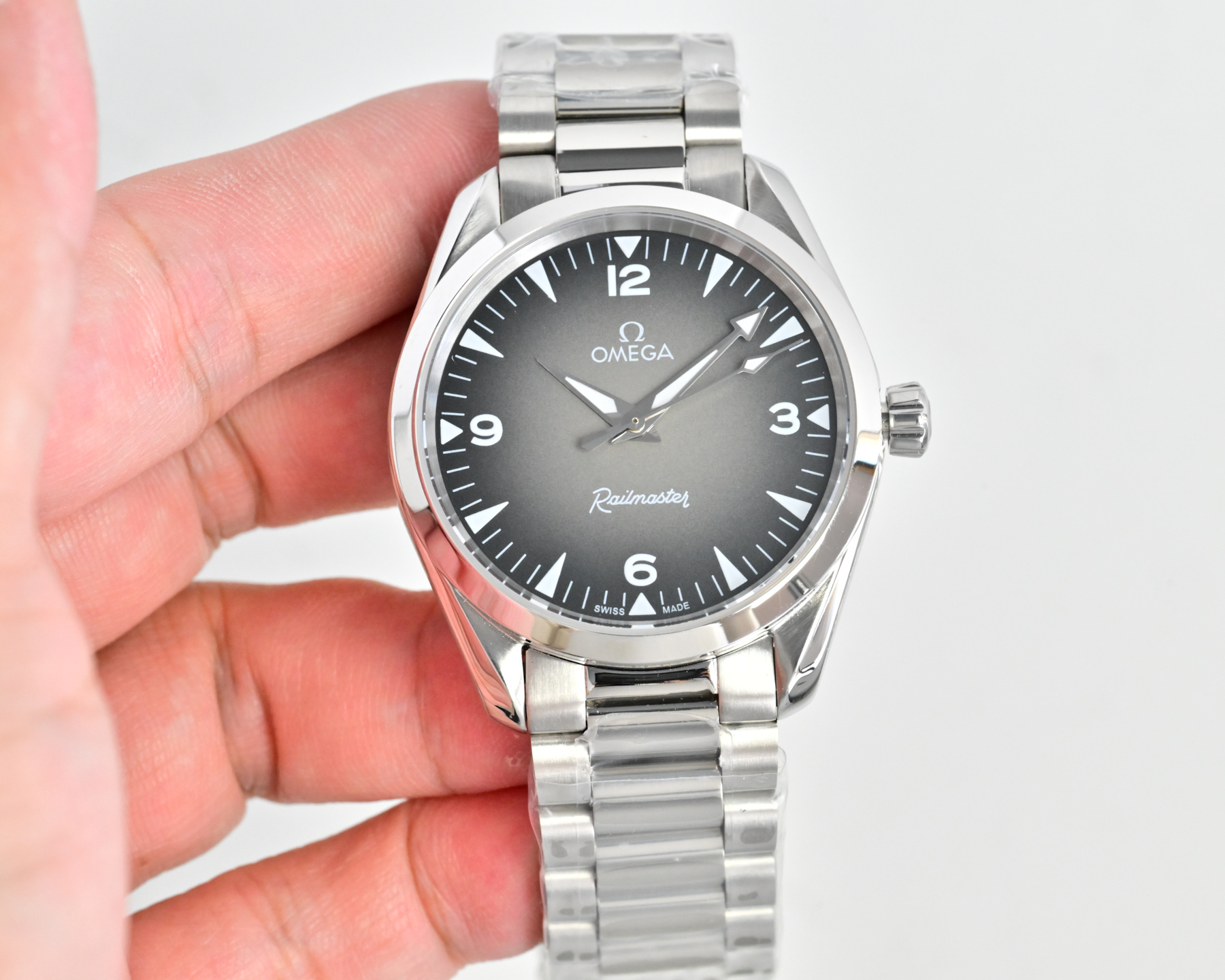 Omega Railmaster silver case, silver bezel, gray dial, silver bracelet 38mm Men's Automatic