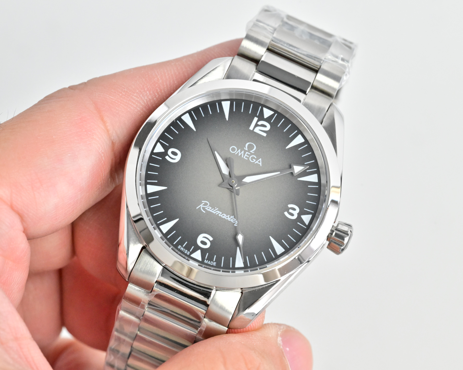 Omega Railmaster silver case, silver bezel, gray dial, silver bracelet 38mm Men's Automatic