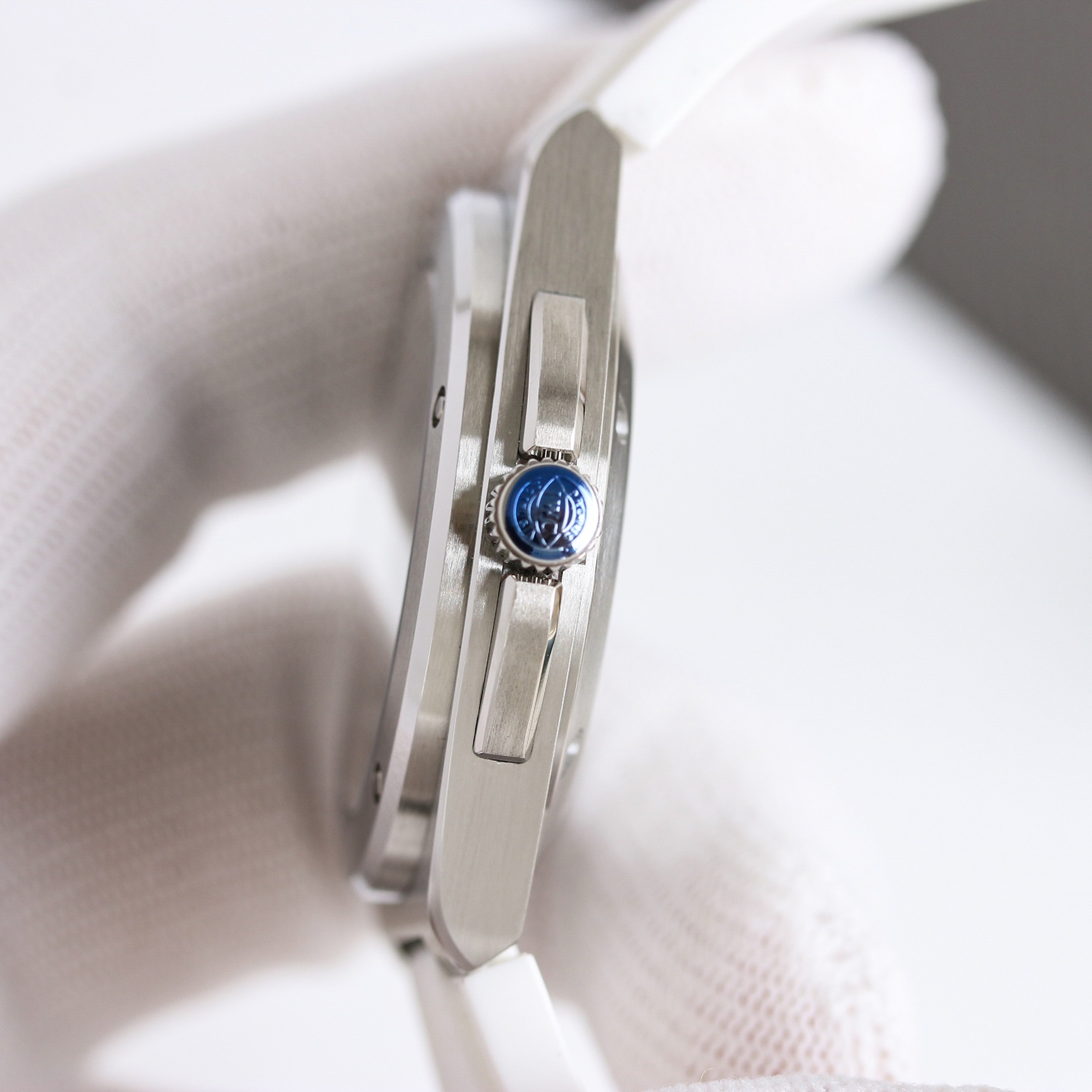 IWC Watches IWCIWC ， ， ， 。 ， ， 9015 ， ，40mm ， 10.8mm， 。 ， — photo 7