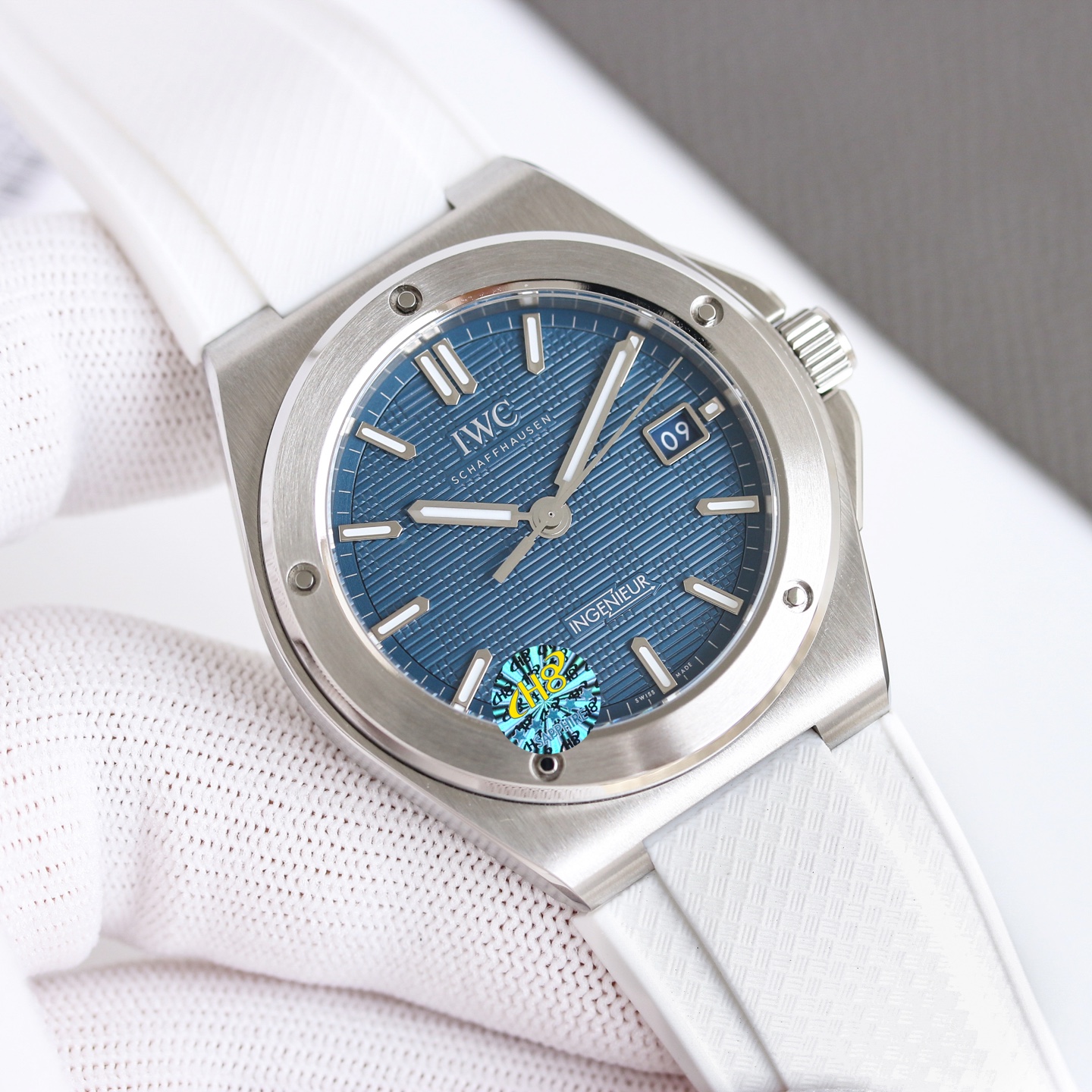 IWC Watches IWCIWC ， ， ， 。 ， ， 9015 ， ，40mm ， 10.8mm， 。 ， — photo 4