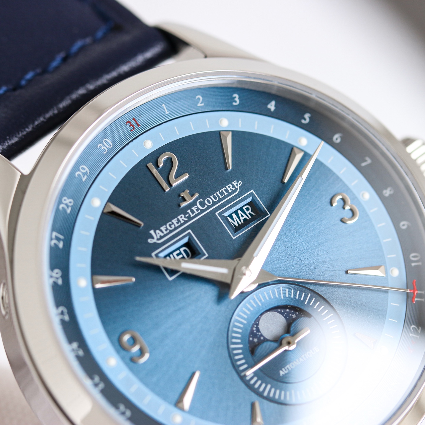 Jaeger-LeCoultre Master Ultra Thin Moon Enamel blue dial, stainless steel case, blue leather strap 39mm Men's Automatic
