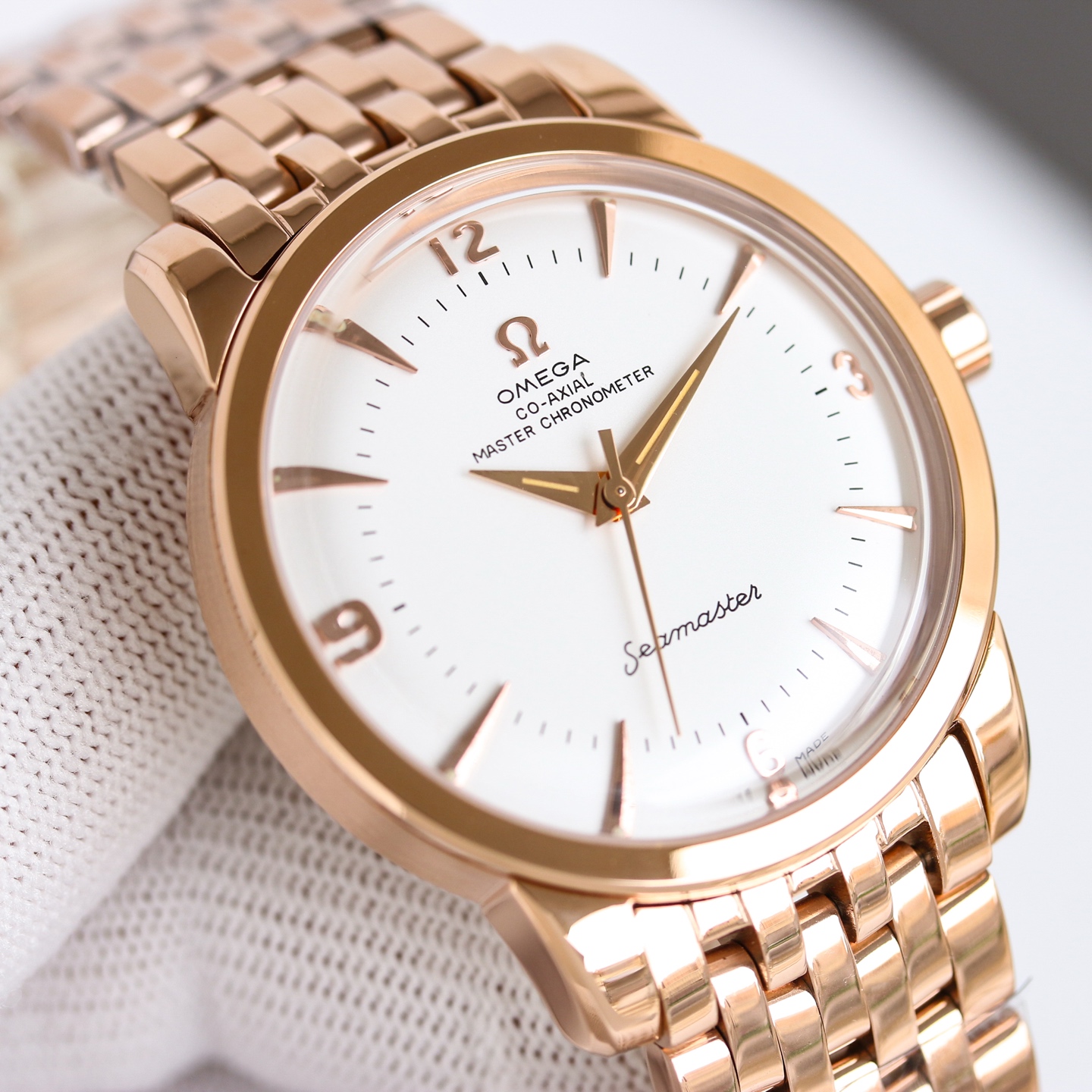 Omega Seamaster 1948 70th Anniversary rose gold case and bracelet, rose gold bezel, white dial 38mm Men's Automatic
