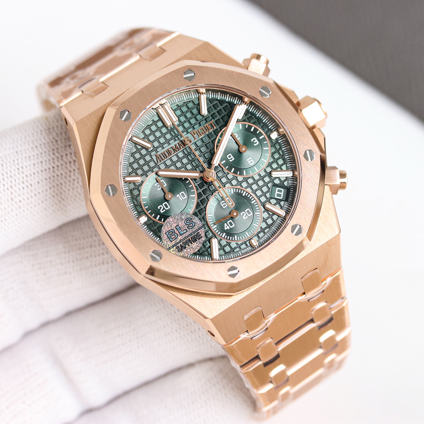 Audemars Piguet Royal Oak Chronograph 26420OR.OO.A125CR.01 rose gold case and bracelet, blue dial 41mm Men's Automatic