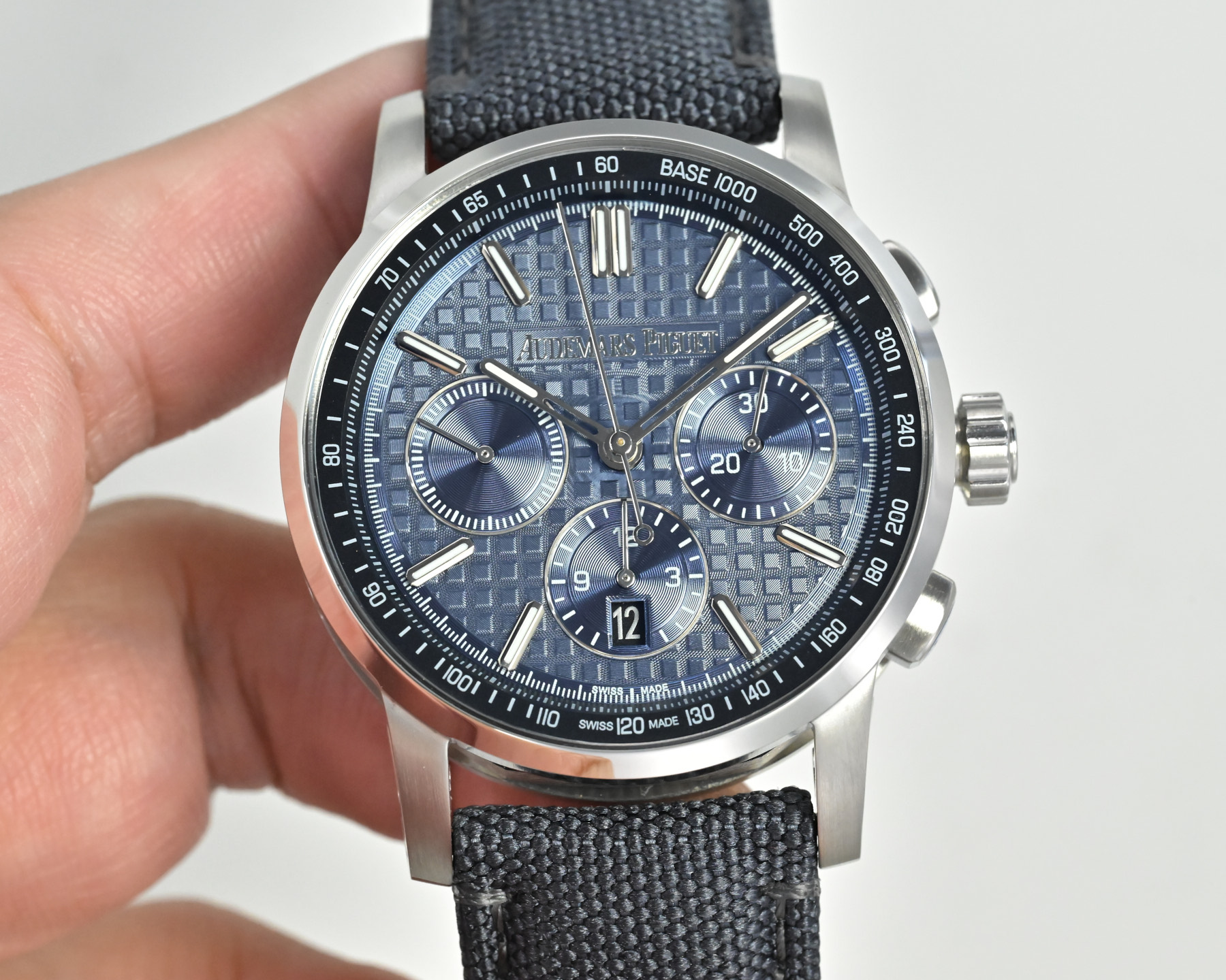 Audemars Piguet Watches AP Royal Oak 26048 Offshore 41 Love Chronograph Mechanical Watch — photo 3