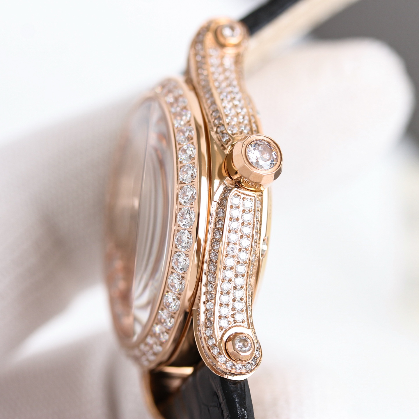 Chopard Happy Sport 274891-5009 rose gold case and diamond bezel, white dial, black leather strap 36mm Women's Automatic