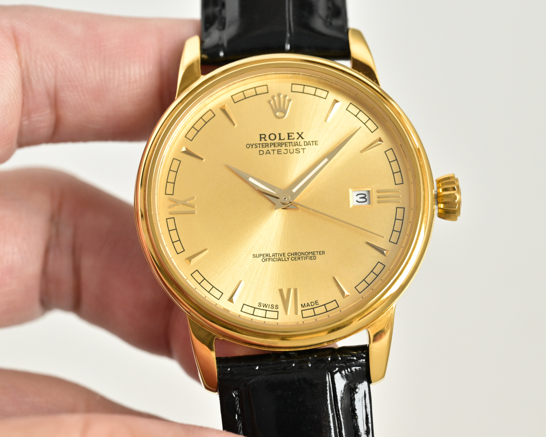 Rolex Datejust gold case, gold bezel, champagne dial, black strap 36mm Men's Automatic
