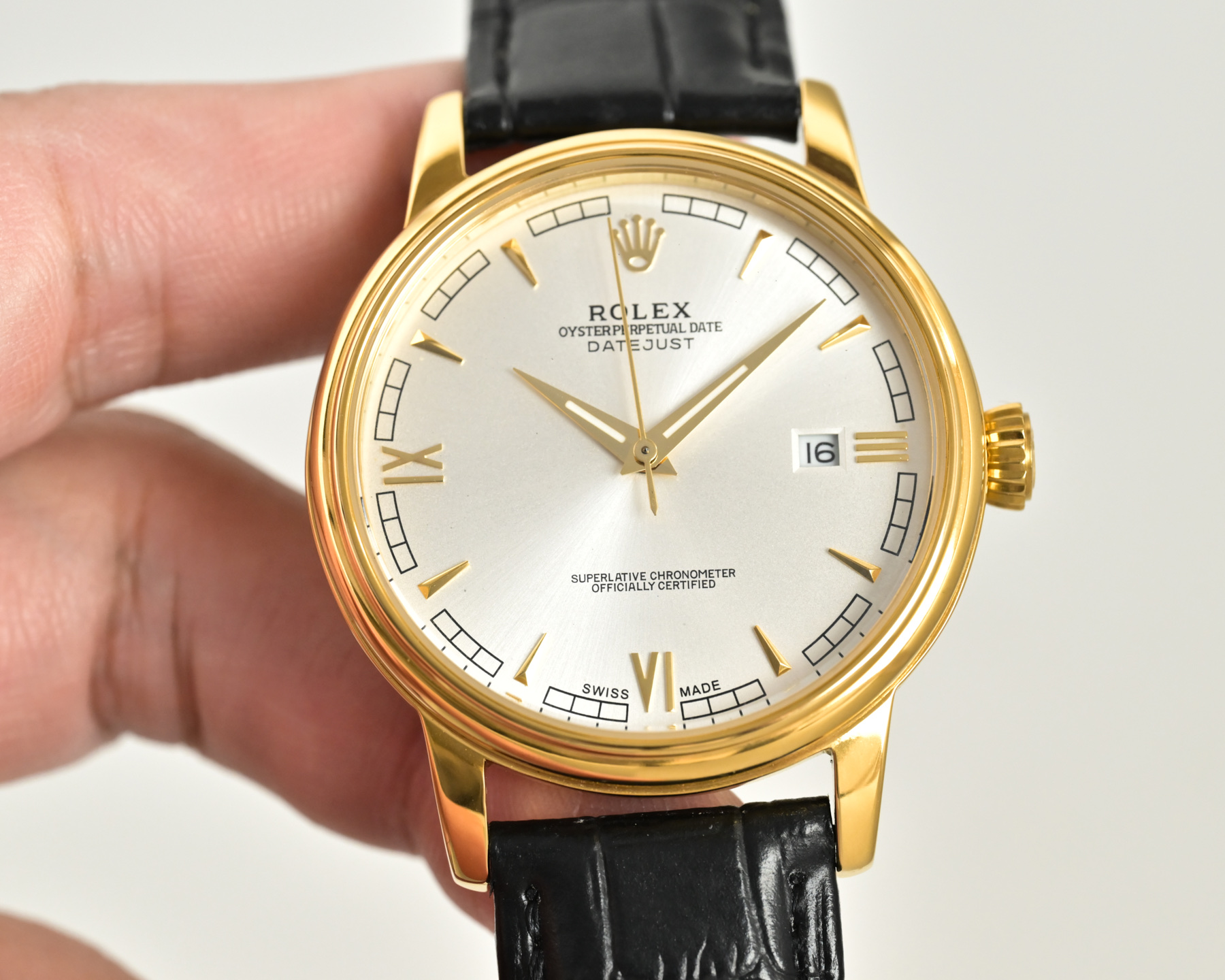 Rolex Datejust gold case, gold bezel, champagne dial, black strap 36mm Men's Automatic