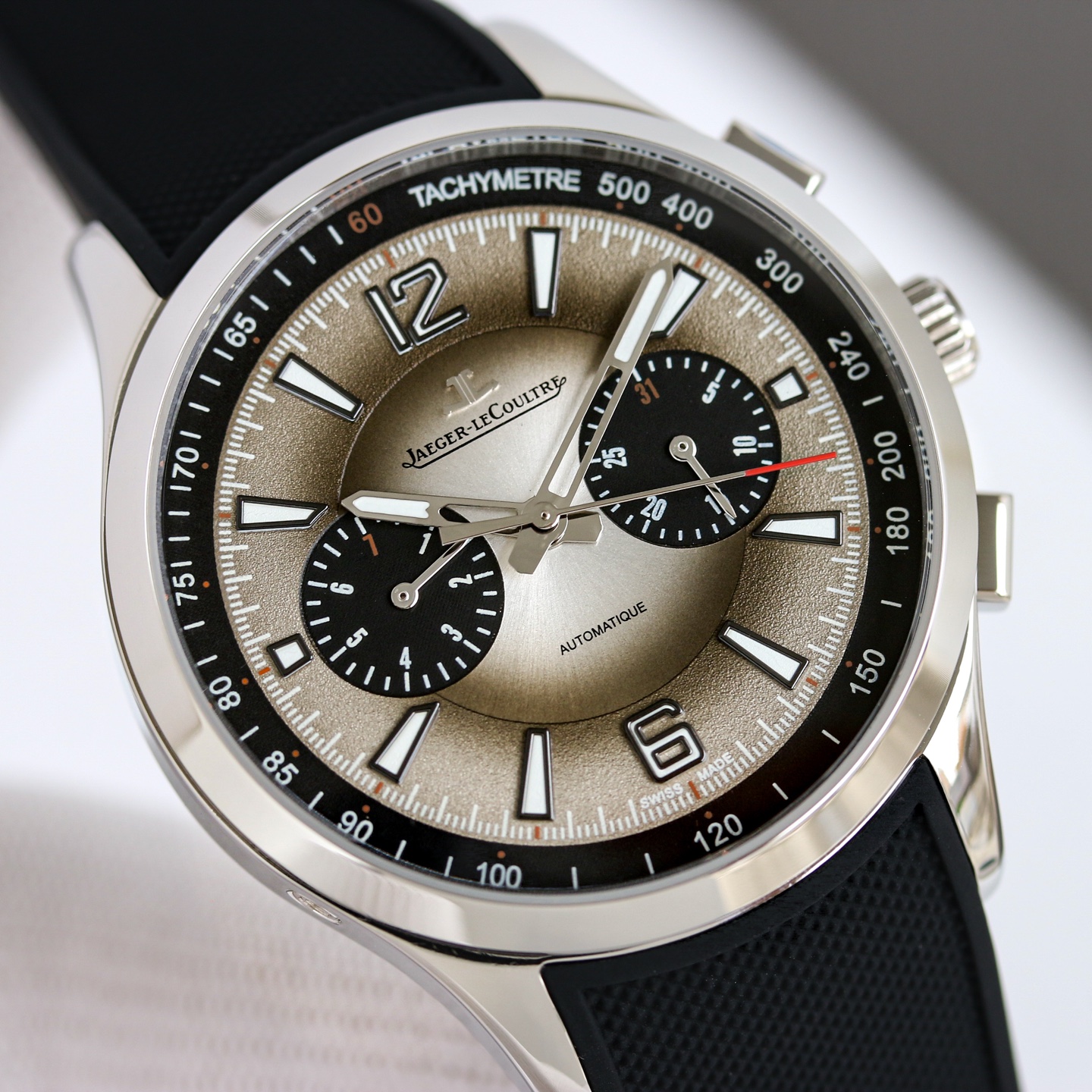 Jaeger-LeCoultre Master Compressor Chronograph steel case, black tachymeter bezel, taupe dial, black rubber strap 46mm Men's Automatic