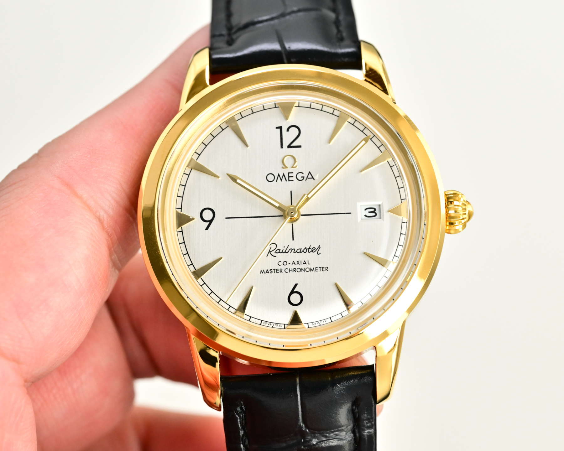 Omega Watches OMEGA New Omega ! ， 。 9 ， ， ， 2 ， 3D ， ， 40mm 3 9015® ， 28800 ， ® 4 — photo 2