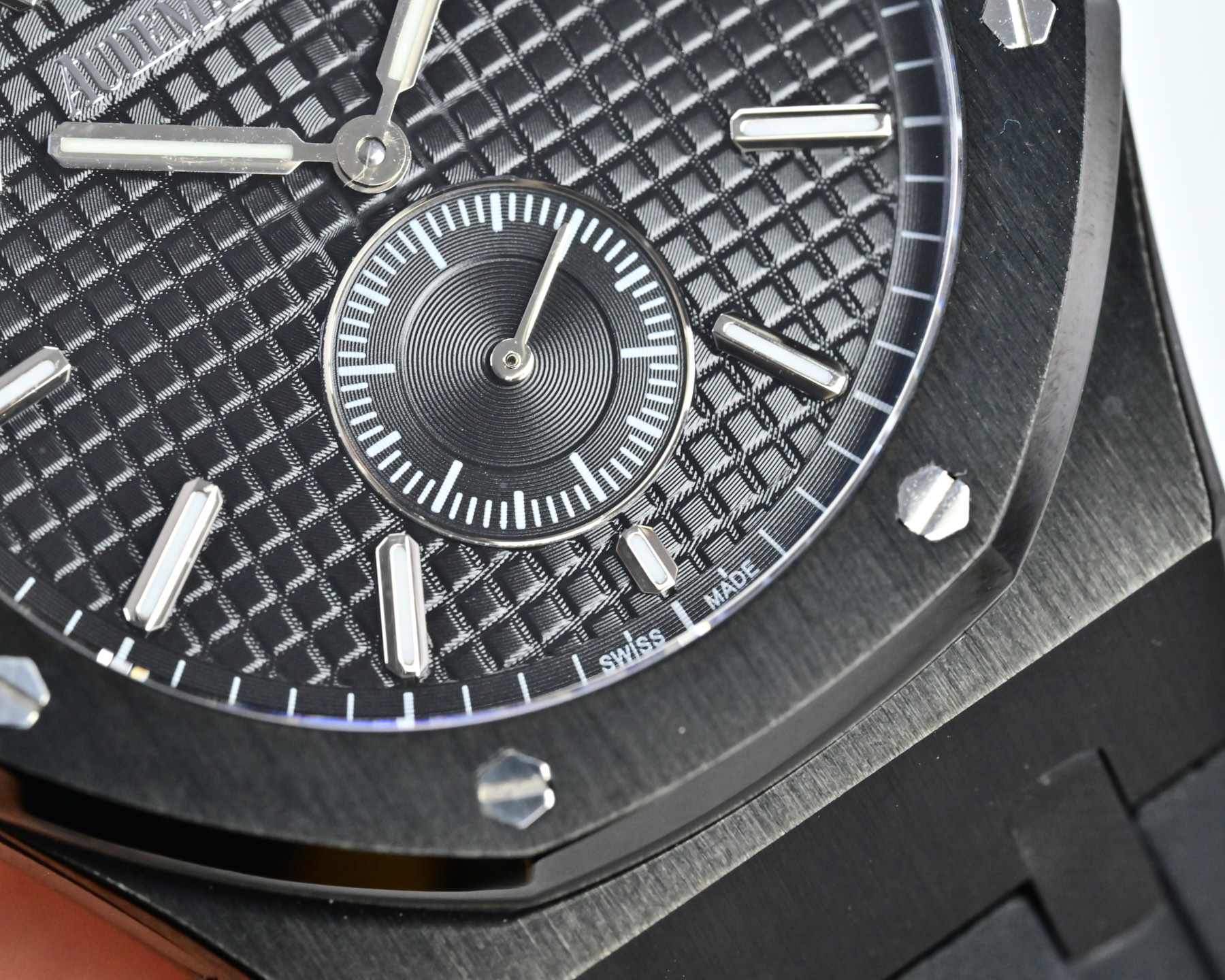 Audemars Piguet Royal Oak Jumbo Extra-Thin 26591IP titanium and platinum case, grey gradient dial, black rubber strap 39mm Men's Automatic