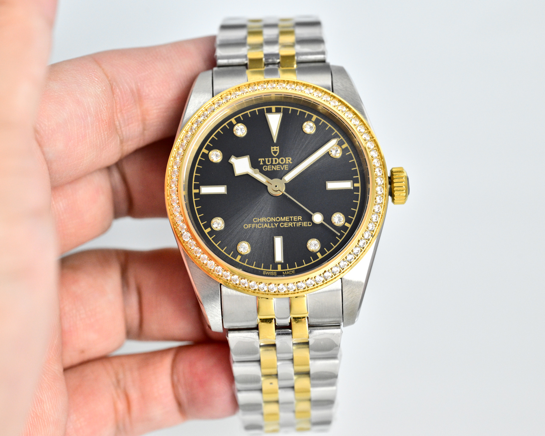 Tudor Black Bay 31 S&G Diamond Bezel steel and yellow gold case, diamond bezel, black dial, steel and yellow gold bracelet 31mm Unisex Automatic