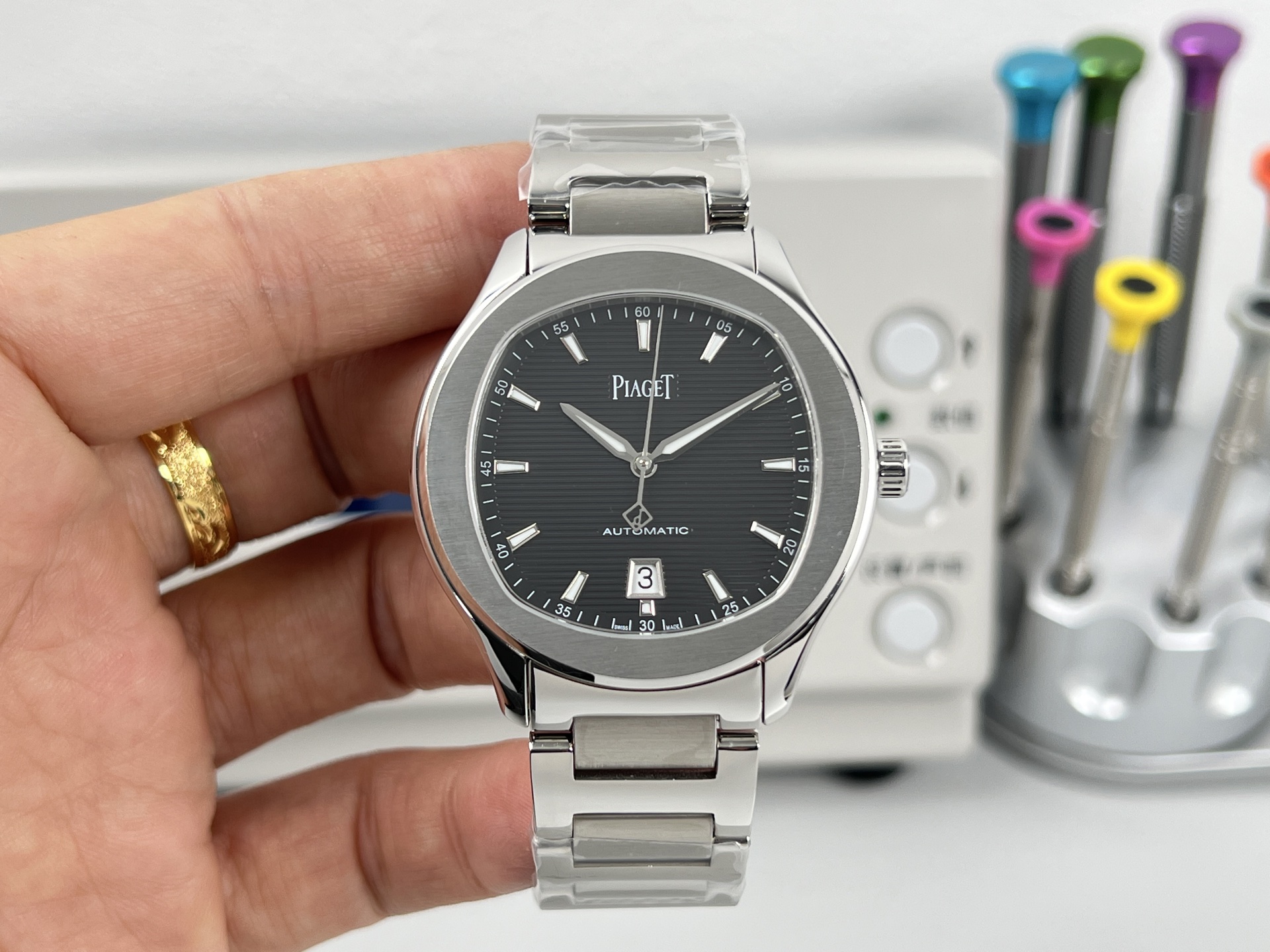 Piaget Polo Date G0A50016 Steel case and bracelet, black dial, silver bezel 42mm Men's Automatic