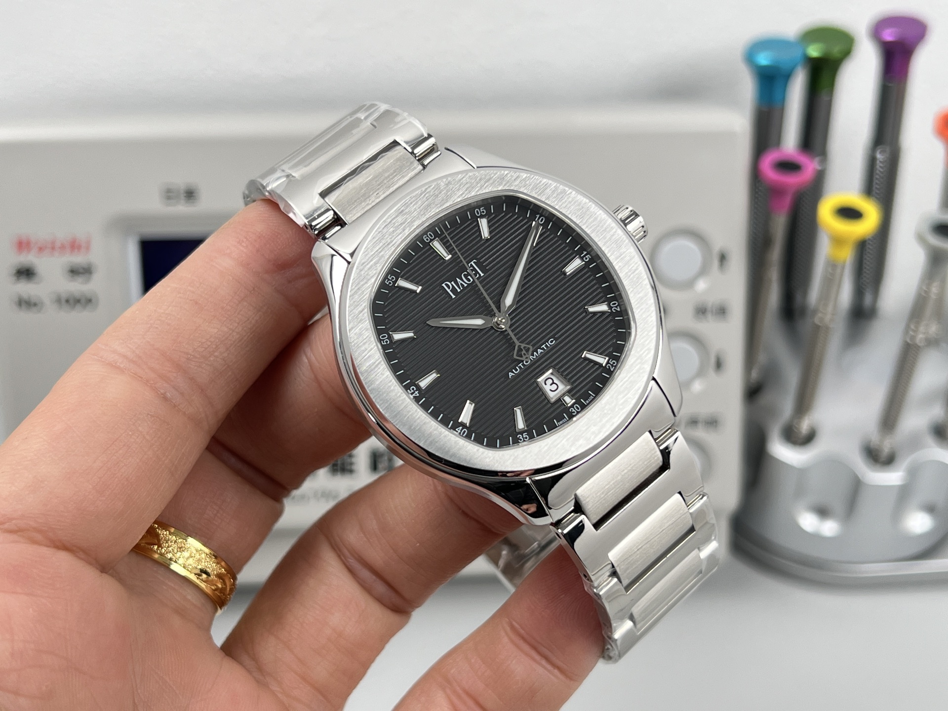Piaget Polo Date G0A50016 Steel case and bracelet, black dial, silver bezel 42mm Men's Automatic