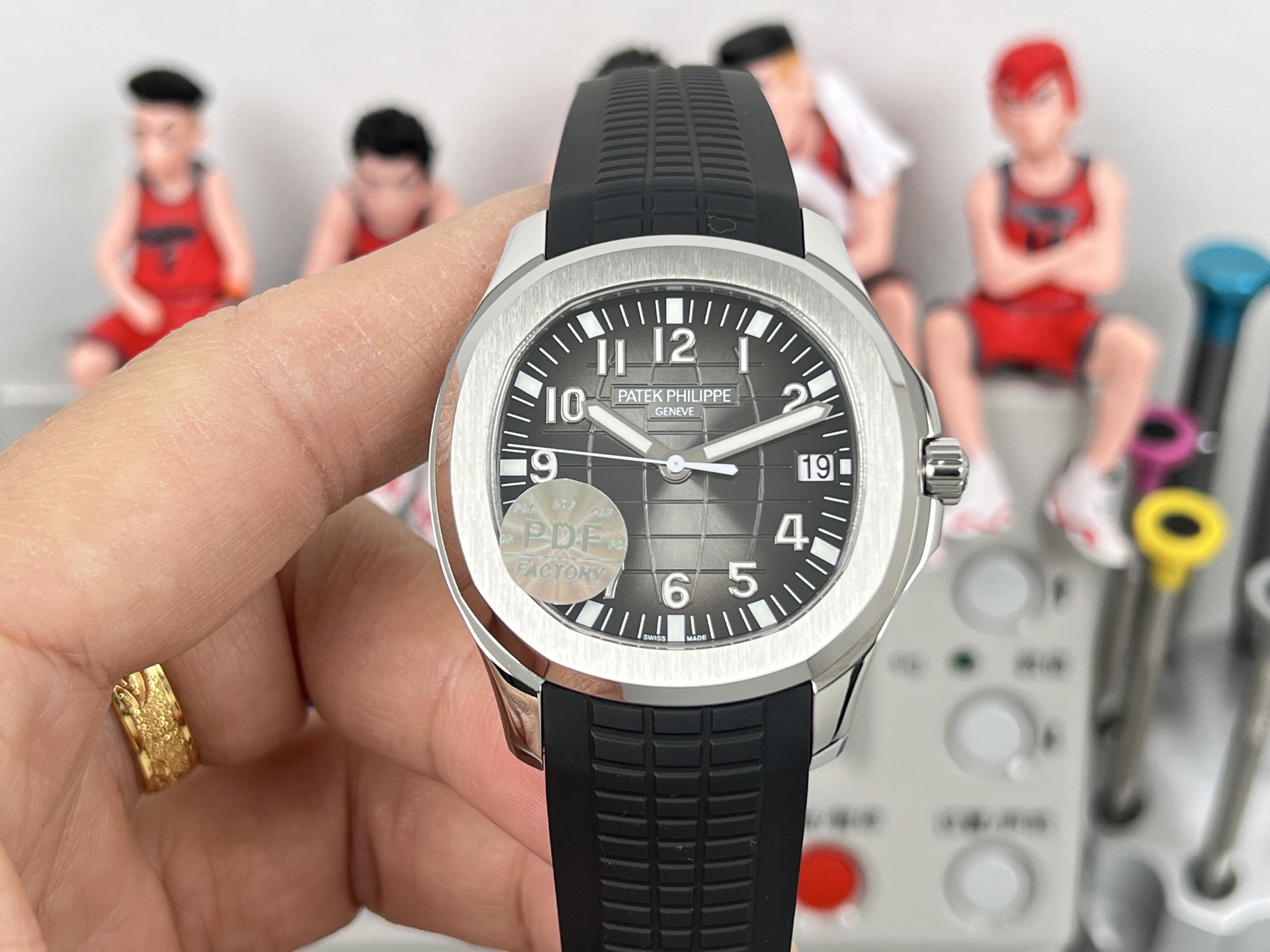 Patek Philippe Watches 1 1 4 g white shell — photo 4