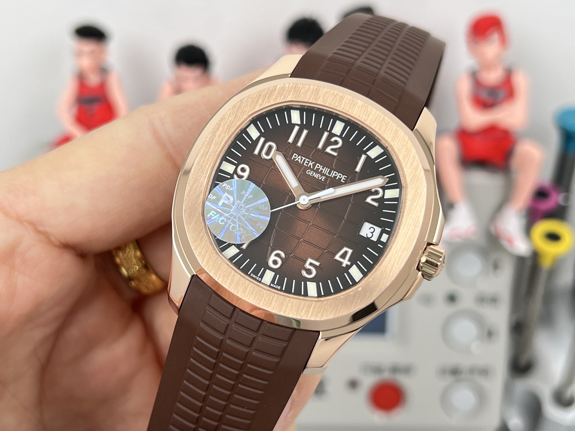 Patek Philippe Aquanaut 5167R-001 rose gold case, brown bezel, brown dial, brown rubber strap 40mm Men's Automatic