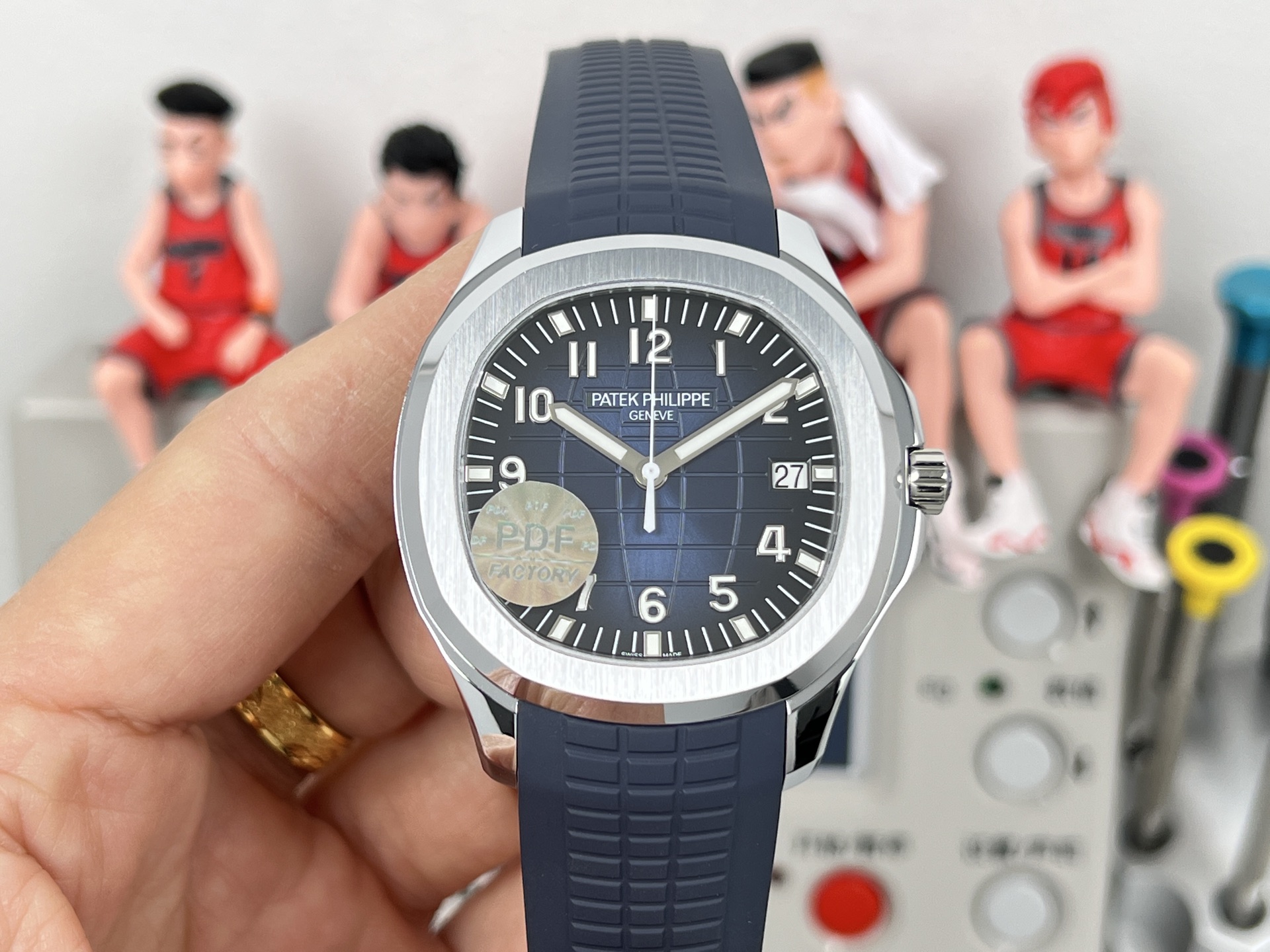 Patek Philippe Aquanaut 5168G-001 cassa in oro bianco, quadrante blu, cinturino in caucciù blu 42,2 mm Automatico da uomo