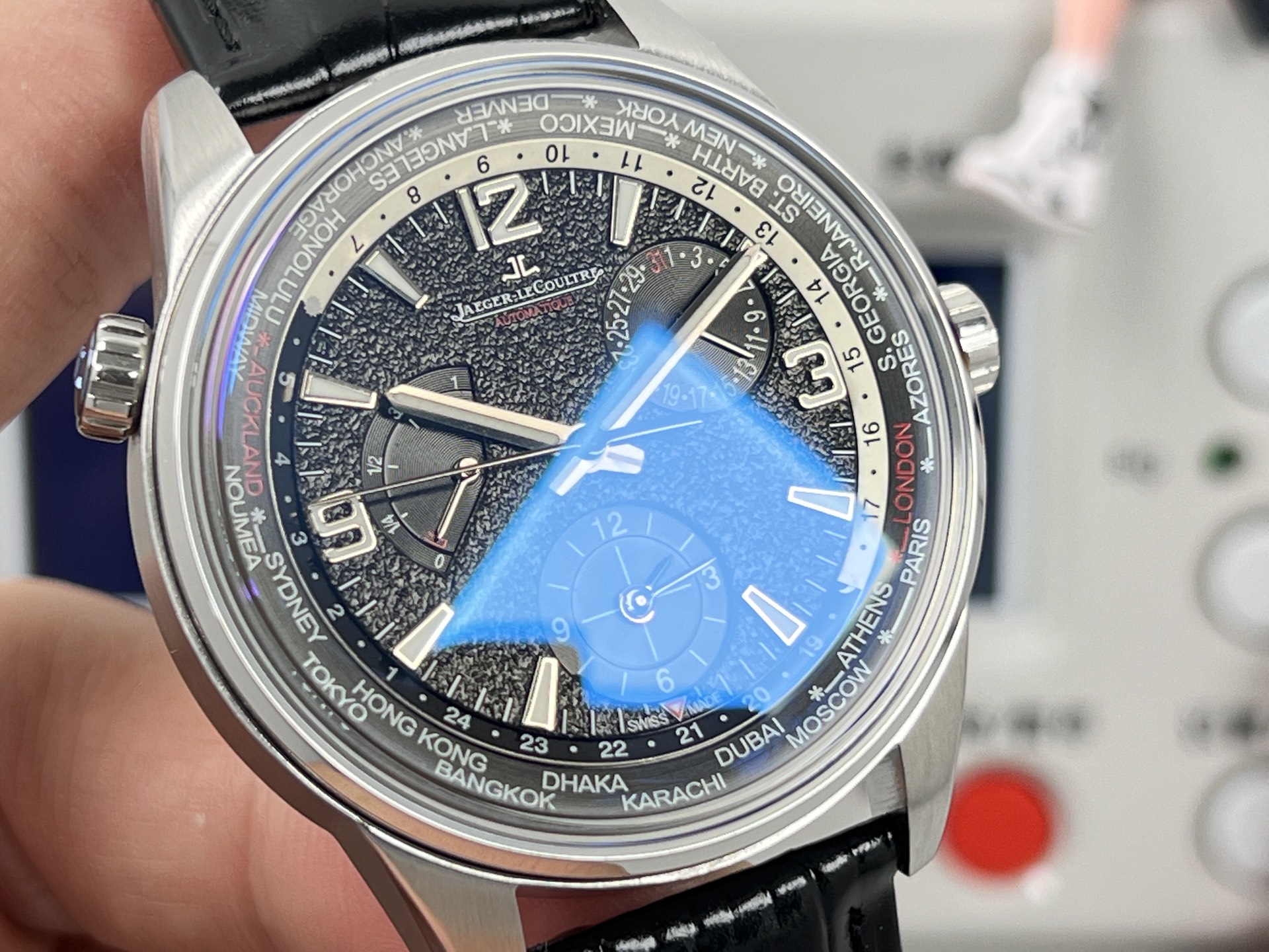 Jaeger-LeCoultre Geophysic WT stainless steel, black dial, black leather strap 42mm Men's Automatic