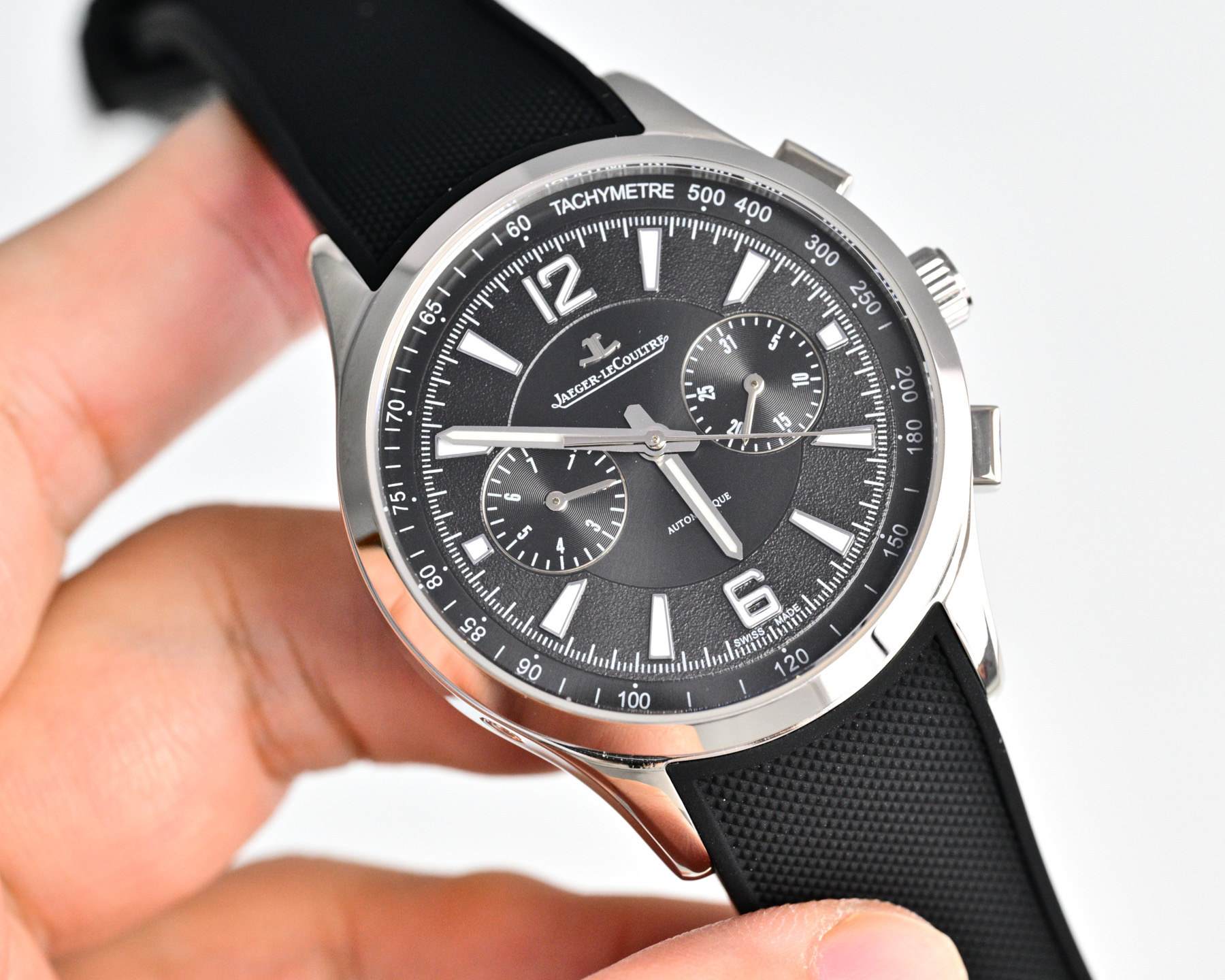 NO:711392,Produced by TW, the white case 1450 gold case 1500 TW Factory Jaeger-LeCoultre JL Beichen series watch is elegant~!  [Wonderful details] The watch case is polished in order to pursue the warm and jade-like effect of the genuine product. The watchmaker polishes it carefully and works slowly. The original JAEGER-LECOULTRE mold is opened, and the 1:1 replica is perfectly consistent with the original product. It is made of 316L stainless steel and polished with top CNC technology. It is exactly the same as the original craftsmanship, making the overall literal texture better. Watch size 42mmX11.00mm  The movement model is customized and modified to 761, with a waterproof depth of 50m. The dial team breaks through multi-layered technical bottlenecks and strives for perfection. It strives for perfection in the details of the 12 scales and restores the sunray pattern at a ratio of 1:1. The strap is made of top-grade 904L stainless steel, and the original stainless steel folding buckle further shows the luxurious temperament of this watch. It is suitable for various business occasions, simple and refined yet elegant!  Luxurious and exquisite recommended men’s multifunctional mechanical watch. The best luxury recommendation for gift giving, please look for TW’s exclusive quality, jaeger-lecoultre19860909TW 出品 白壳 1450 金壳 1500 TW Factory 积家 JL 北宸系列腕表儒雅而至~！【精彩细节】 表壳打磨为了追求正品温润如玉的效果,制表师精磨细造,慢工出细活. JAEGER-LECOULTRE 正品开模,1:1复刻完美与正品一致,采用316L精钢材质打造和CNC顶级工艺打磨,与原装工艺效果如出一辙,使其整体字面质感更佳.腕表尺寸42mmX11.00mm 机芯型号订制机芯改761,防水深度50m表盘团队突破多层技术瓶颈,力求完美,对12个刻度细节精益求精,1:1还原太阳放射状饰纹. 表带采用顶级904L精钢所制,原装精钢折叠扣更显示这块腕表的豪华气质.适合各种商务场合,简敛精致不失优雅！奢华精致推荐男士多功能机械腕表 送礼最佳奢华推荐请认准TW独家品质,,jaeger-lecoultre,Watch