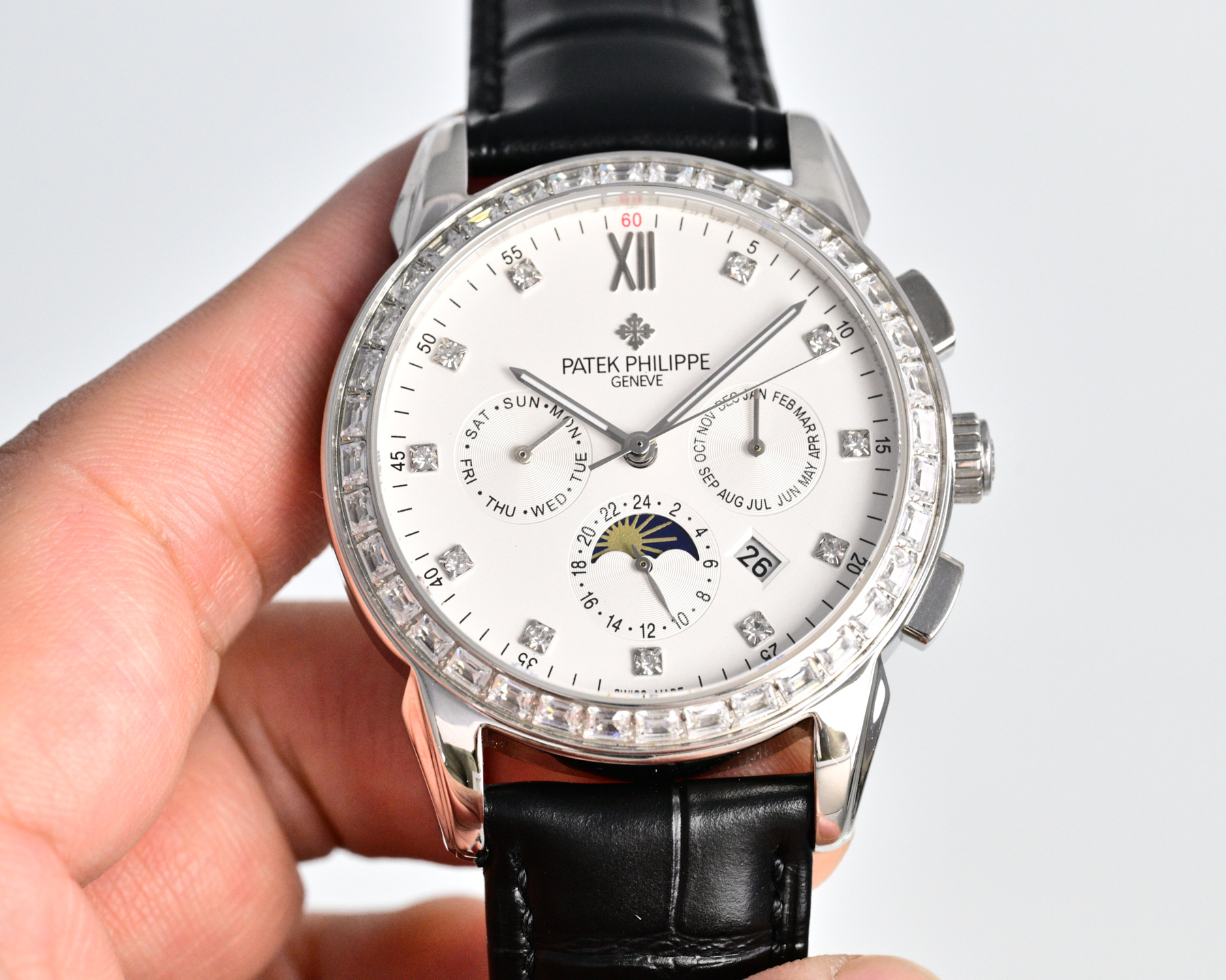 NO:715089,Produced by PPF, 1450 white gold, 50 diamonds. PPF Factory Patek Philippe makes a stunning debut. The 41mm watch diameter is suitable for popular male hands and is very business or leisure. It has strong visual impact and is unforgettable, and the physical texture is more beautiful. 1. Equipped with an imported multi-function movement [non-market ordinary domestic movement] (zero repair) function (24 hours, week/star/month), this watch has a 38-48 hour power reserve.  2Imported 316L fine steel, using 18k quality furnace vacuum plating!  3. Paired with an exclusive custom-made square scale cowhide strap. 4. Wear-resistant and scratch-resistant sapphire glass mirror, 530 meters waterproof level. Patek Philippe is simple but not simple!  The quality of the actual shooting is the same. The best luxury recommendation for gifting. Please look for the exclusive quality of PPF, patek philippe, cowhide19860909PPF 出品 白1450 金 钻50 PPF Factory 百达翡丽 Patek Philippe惊艳登场,41毫米的表径 适配大众男性手寸非常商务可亦休闲.视觉冲击力强,令人过目不忘,实物质感更加优美.  1搭配进口多功能机芯【非市场普通国产机芯】（零返修）功能（24小时,星期/星辰/月份）此腕表拥有38-48小时动力储备. 2进口316L精钢,采用18k品质炉内真空电镀！ 3搭配独家定制方形鳞纹牛皮表带 4耐磨防刮蓝宝石玻璃镜面 530米生活防水等级. 百达翡丽（Patek Philippe） 简约而不简单！实物拍摄品质如一送礼最佳奢华推荐请认准PPF独家品质,,patek philippe,cowhide,Watch