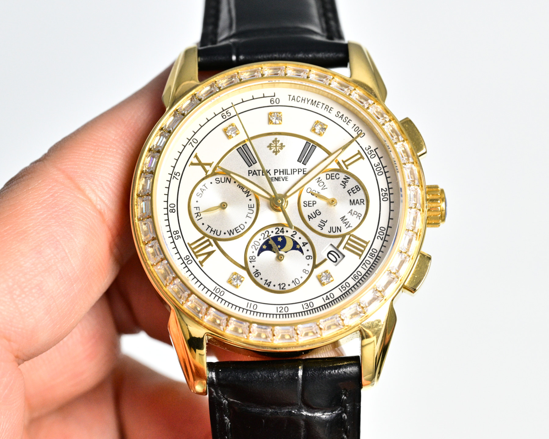 Patek Philippe Perpetual Calendar Chronograph 5270P-082 yellow gold case, white dial, black leather strap 42mm Men's Automatic