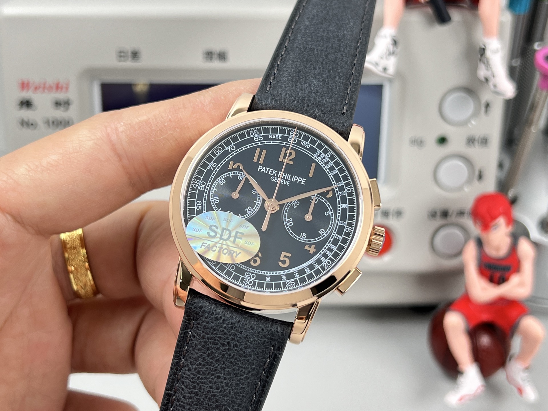 Patek Philippe Cronografo Complicazioni 5170R cassa in oro rosa, quadrante nero, cinturino nero 39mm Meccanico da uomo