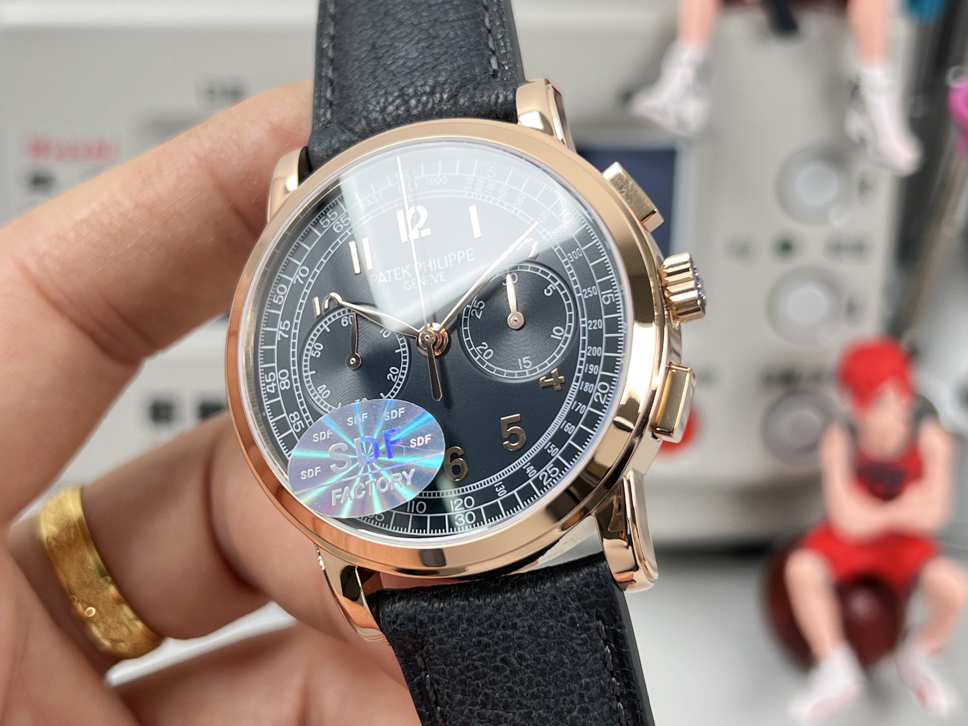 Patek Philippe Cronografo Complicazioni 5170R cassa in oro rosa, quadrante nero, cinturino nero 39mm Meccanico da uomo