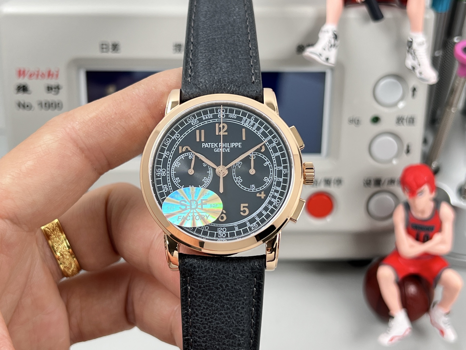 Patek Philippe Cronografo Complicazioni 5170R cassa in oro rosa, quadrante nero, cinturino nero 39mm Meccanico da uomo