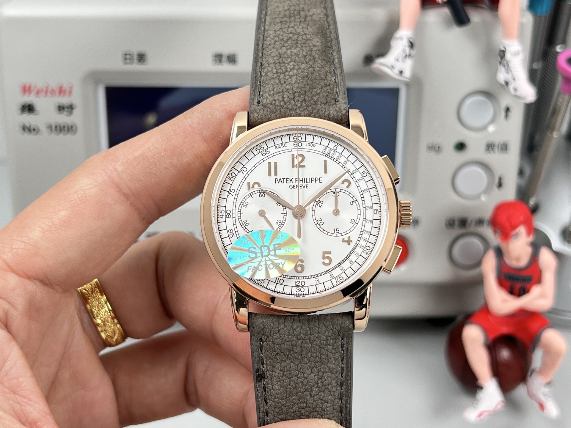 Patek Philippe Ref. 5170R-001 Chronograph rose gold case, white dial, brown strap 39mm Men's Manual