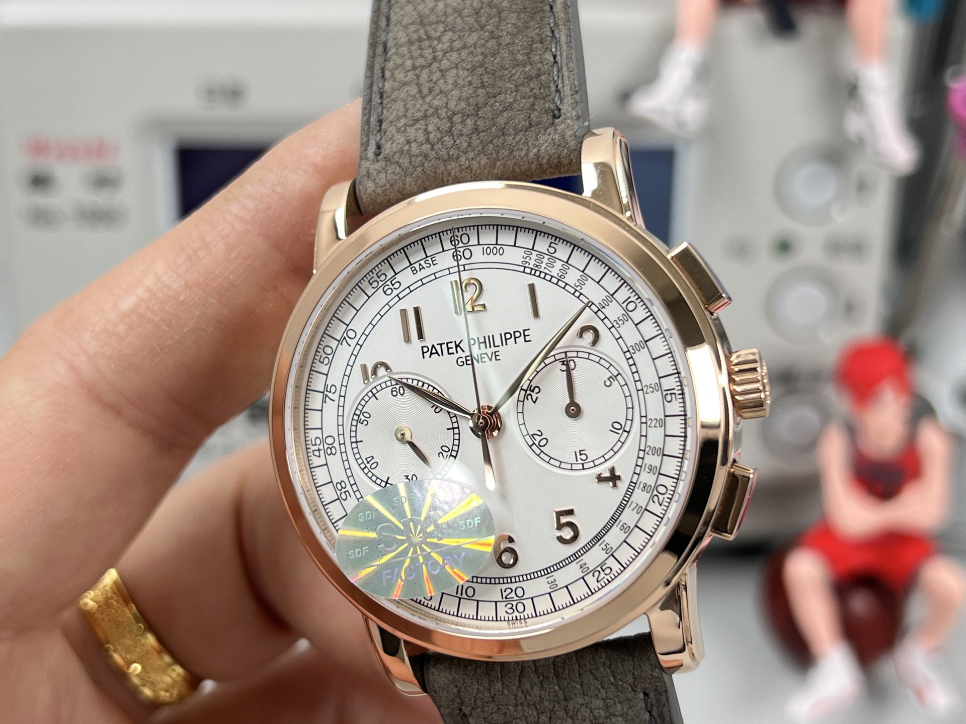 Patek Philippe Ref. 5170R-001 Chronograph rose gold case, white dial, brown strap 39mm Men's Manual