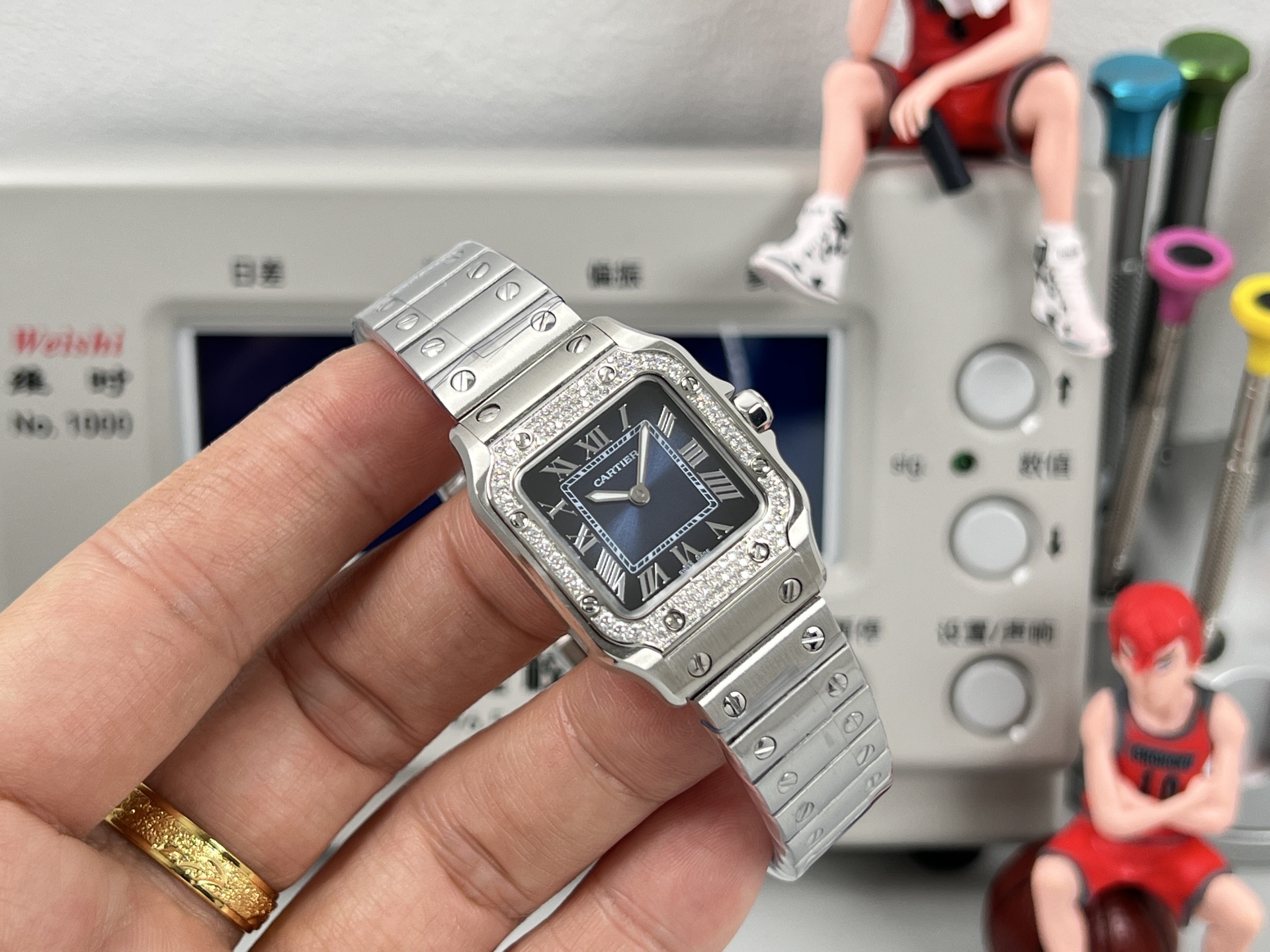 Cartier Santos de Cartier stainless steel case and bracelet, diamond bezel, green dial 27mm Women's Quartz