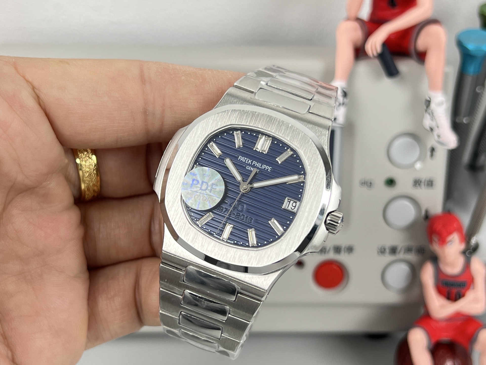 Patek Philippe Nautilus 5711 / 1A-010 stainless steel case and bracelet, blue dial 40mm Men's Automatic
