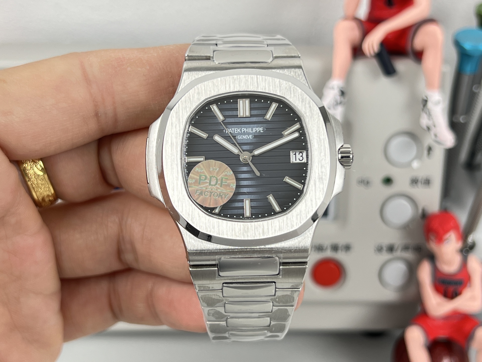 Patek Philippe Nautilus 5711 / 1A Boîtier en acier, lunette en acier, cadran noir, bracelet en acier 40 mm Automatique pour homme