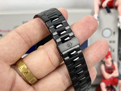 Patek Philippe Nautilus 5711 Custom detail 8