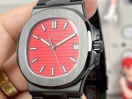 Patek Philippe Nautilus 5711 Custom detail 5