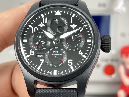 IWC Big Pilot's Watch Perpetual Calendar detail 5