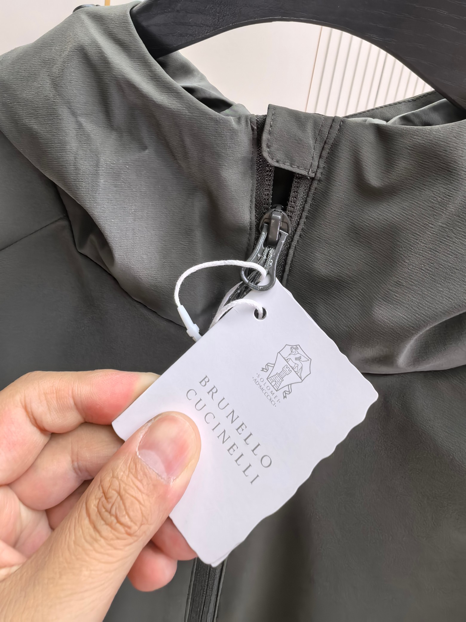 BC。2025最新款秋冬男士新品 防风防雨夹克冲锋衣！连帽外套更是秋冬衣橱里必不可少的一件！胸口刺绣LO