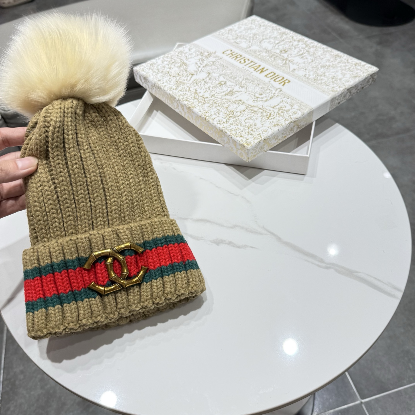 CHANEL香奈儿 秋冬新款针织毛线帽，超火爆💖质感一流，出街超好搭配！减龄神器