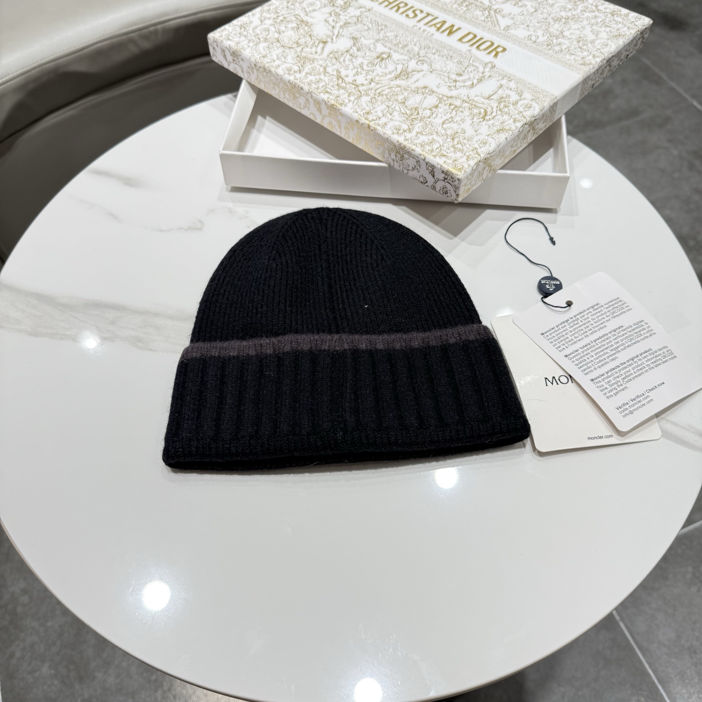 【MONCLER蒙口】2026秋冬新款男女款针织毛线帽，大牌简约～秋冬穿搭必备