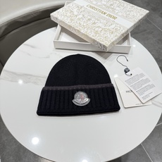 【MONCLER蒙口】2026秋冬新款男女款针织毛线帽,大牌简约~秋冬穿搭必备 【MONCLER蒙口】2026秋冬新款男女款针织毛线帽,大牌简约~秋冬穿搭必备