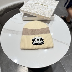 【CHANEL香奈儿】高文本2026秋冬小香风羊毛兔毛拼色针织毛线帽,大牌时尚,非常百搭 【CHANEL香奈儿】高文本2026秋冬小香风羊毛兔毛拼色针织毛线帽,大牌时尚,非常百搭